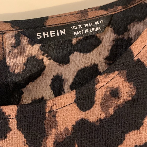 SHEIN blouse - Picture 4 of 4